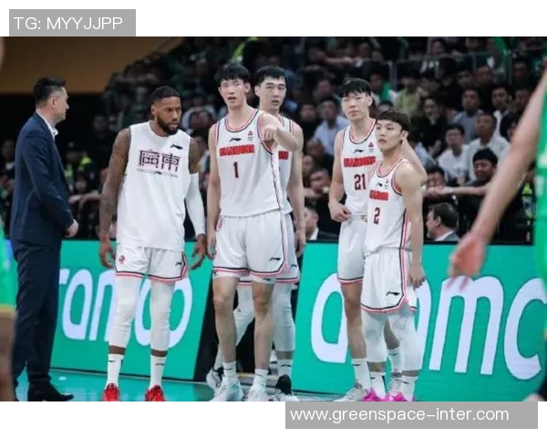 CBA四川队与南京队激战正酣谁能在赛场上笑到最后