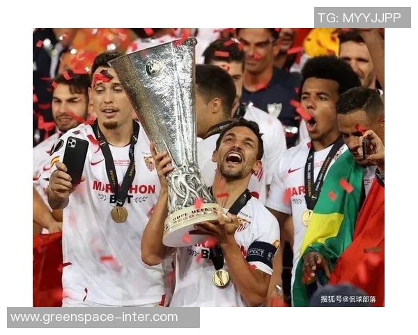 塞维利亚逆转赢球，奥坎波斯助攻两次破门，球队信心大增