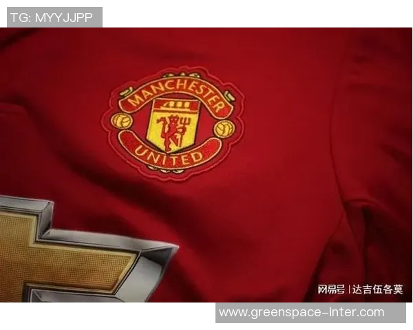 曼联成为欧洲足坛十大俱乐部之一，球迷期待重返巅峰