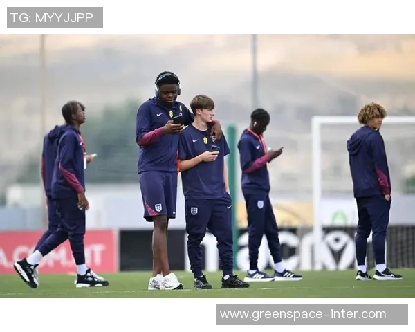 英格兰与德国欧青赛激战正酣青春力量碰撞足球梦想