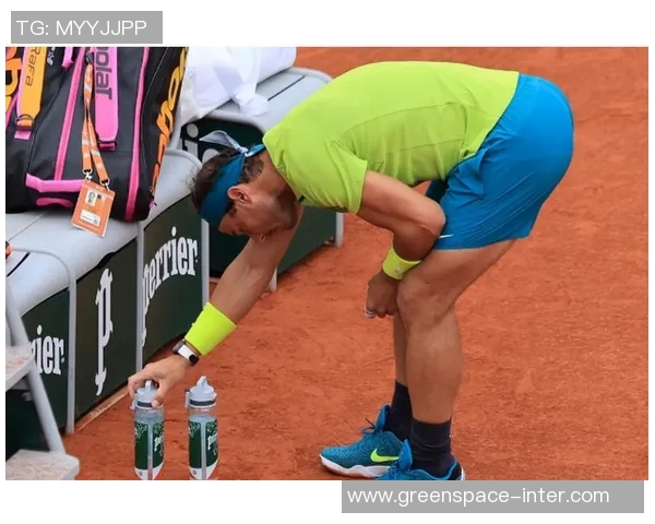 纳达尔与贝德内激战正酣谁能在这场对决中笑到最后 纳达尔与贝德内激战正酣谁能在这场对决中笑到最后